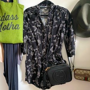 3/4 sleeve black and white romper. Old navy. Small